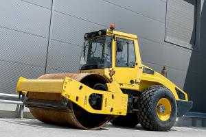 BOMAG BW 213 DH-4