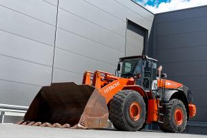 HITACHI ZW370-5B